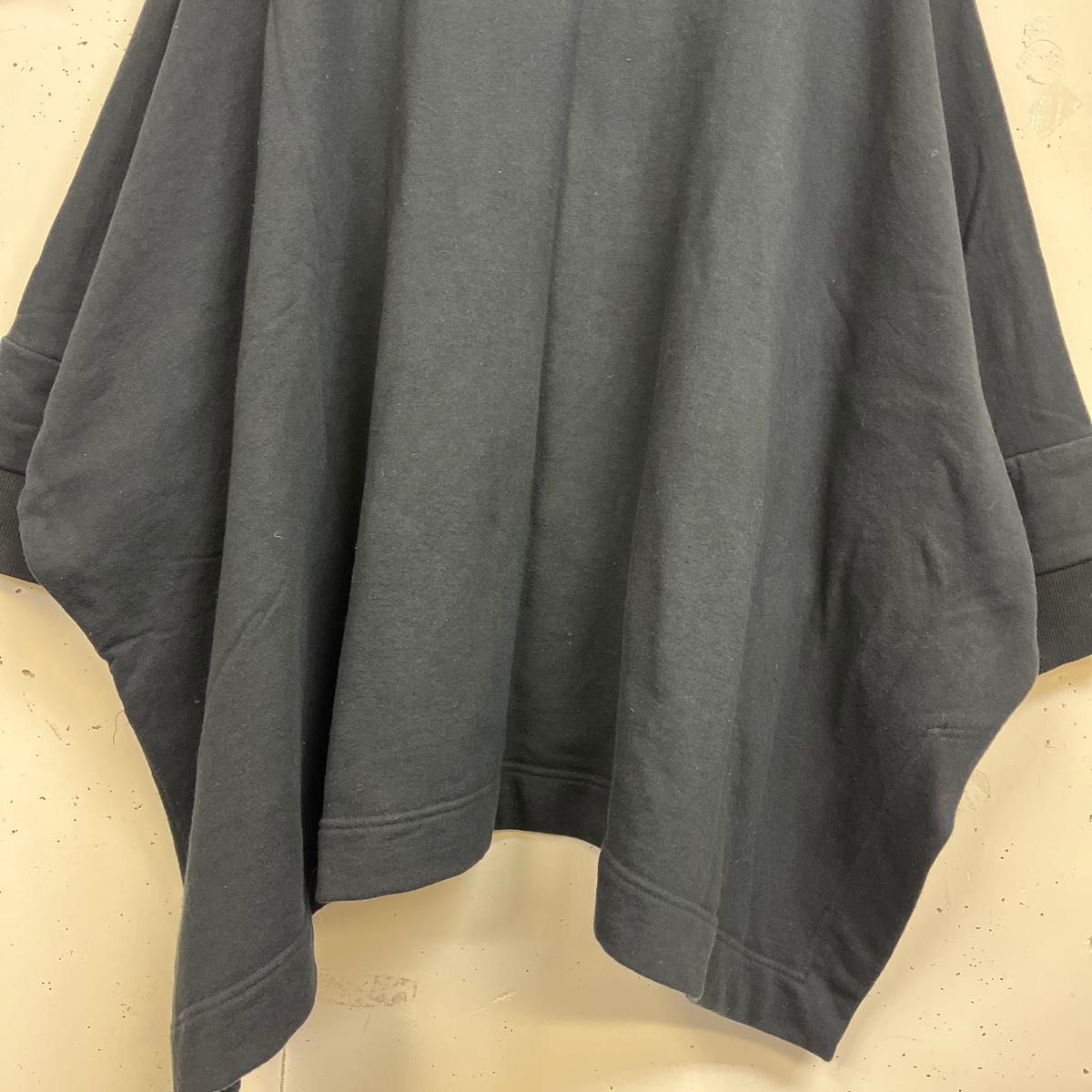Vivienne Westwood ヴィヴィアンウエストウッド 変形 スウェット Vivienne Westwood ヴィヴィアンウエストウッド 変形 スウェット