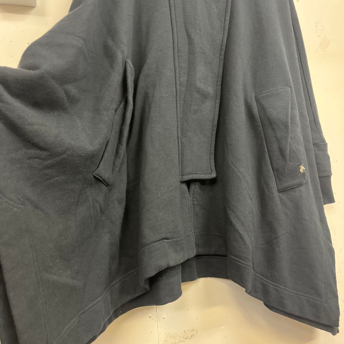 Vivienne Westwood ヴィヴィアンウエストウッド 変形 スウェット Vivienne Westwood ヴィヴィアンウエストウッド 変形 スウェット