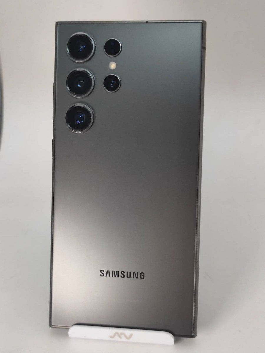 Aランク】Galaxy S24Ultra チタニウムブラック 256GB 韓国版 Aランク】Galaxy S24Ultra チタニウムブラック 256GB 韓国版