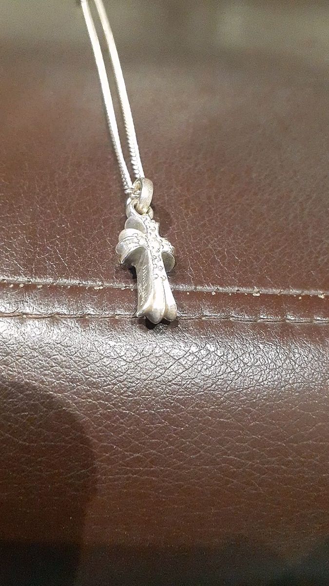 クロス 側面に925刻印 ペンダントトップ ジルコニア チェーンつSilver