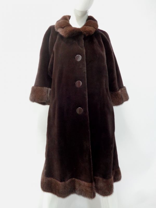 ブラウン　シェアード・ミンク毛皮ファー・コート　サイズ4のサムネイル
