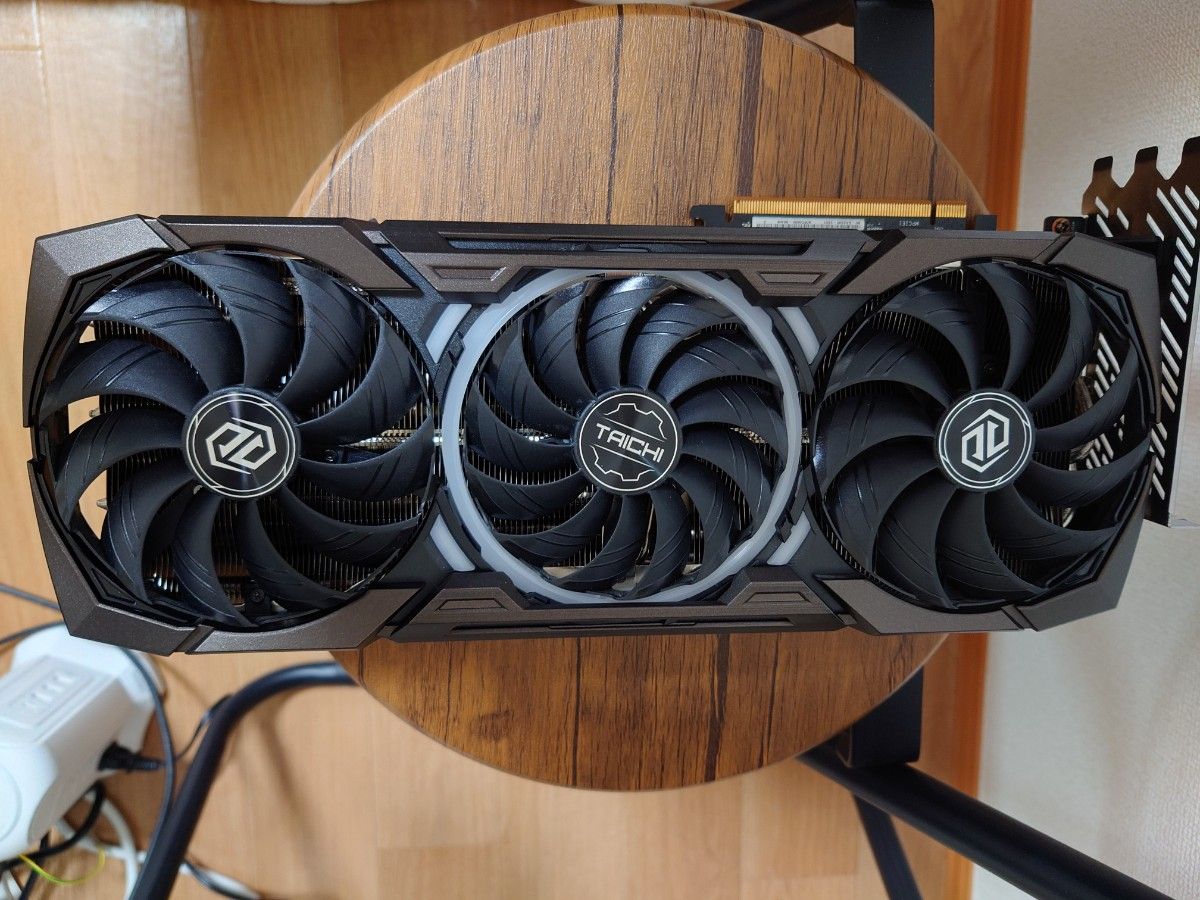 ジャンク品 AMD Radeon RX7900XTX Taichi|Yahoo!フリマ(旧 ジャンク品 AMD Radeon RX7900XTX Taichi|Yahoo!フリマ(旧