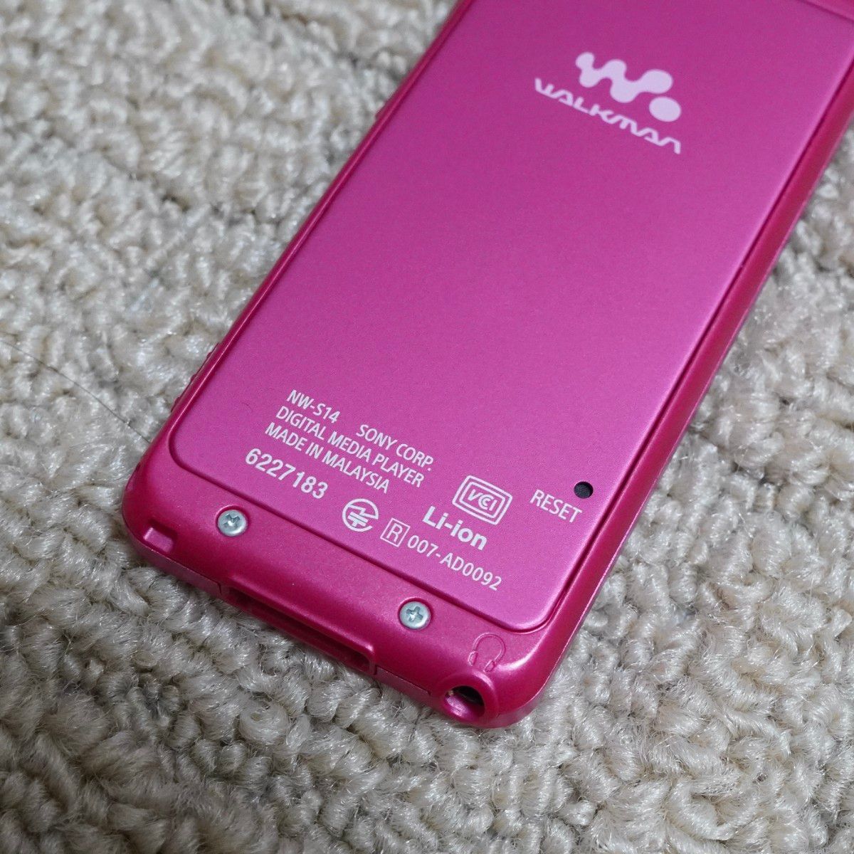 SONY ウォークマン Sシリーズ NW-S14 (P) ビビッドピンク SONY ウォークマン Sシリーズ NW-S14 (P) ビビッドピンク