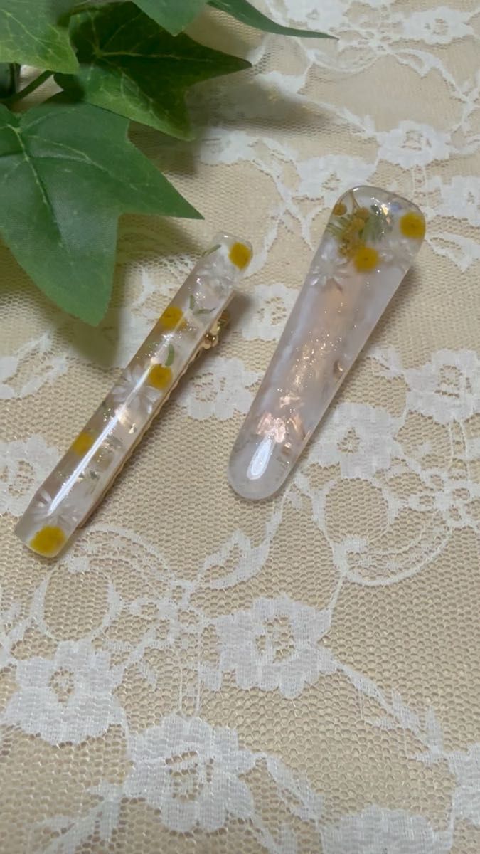 レジンアクセサリー ミモザのヘアクリップ2個セット