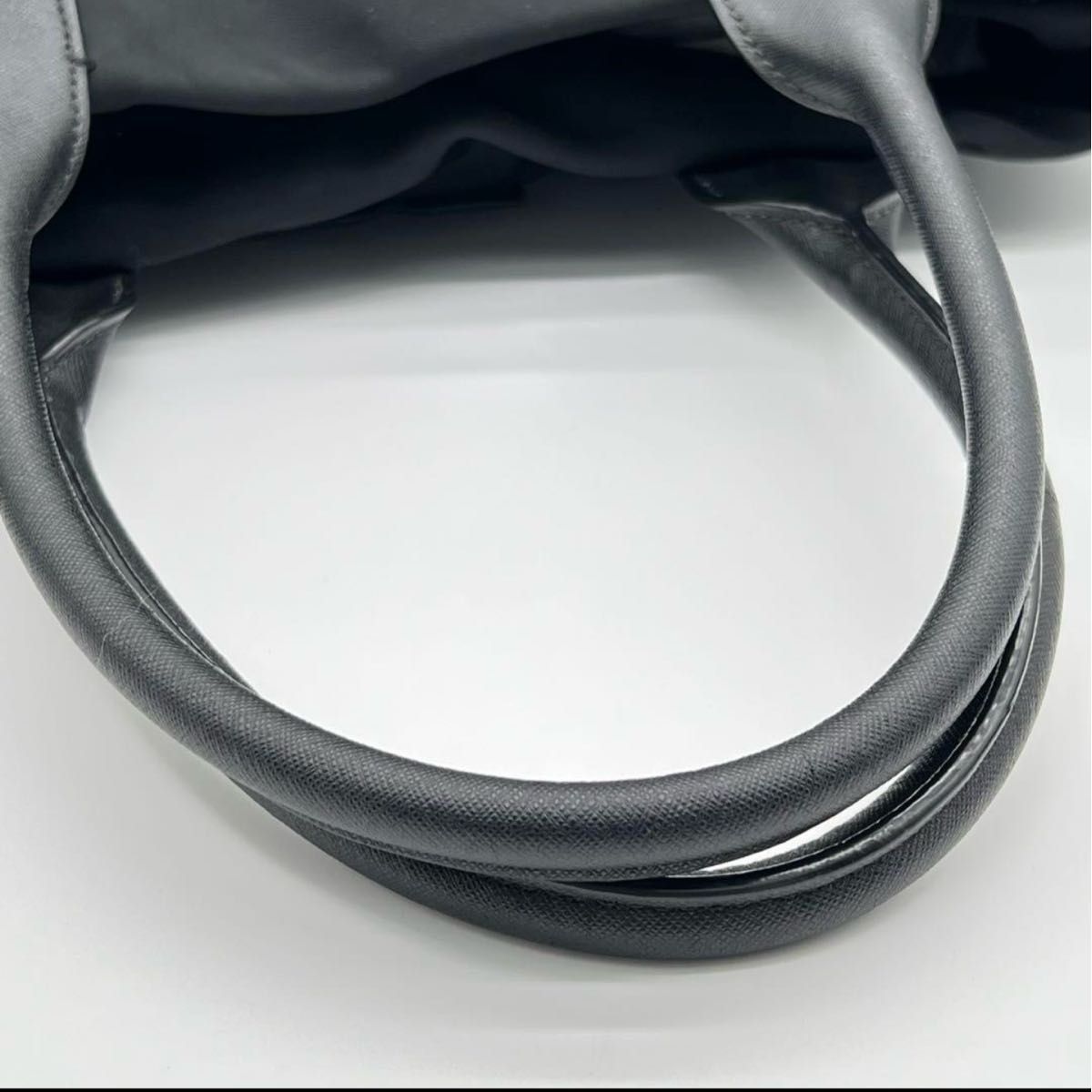 美品】Tory Burch トリーバーチ ELLA エラ トートバッグ レザー 美品】Tory Burch トリーバーチ ELLA エラ トートバッグ レザー