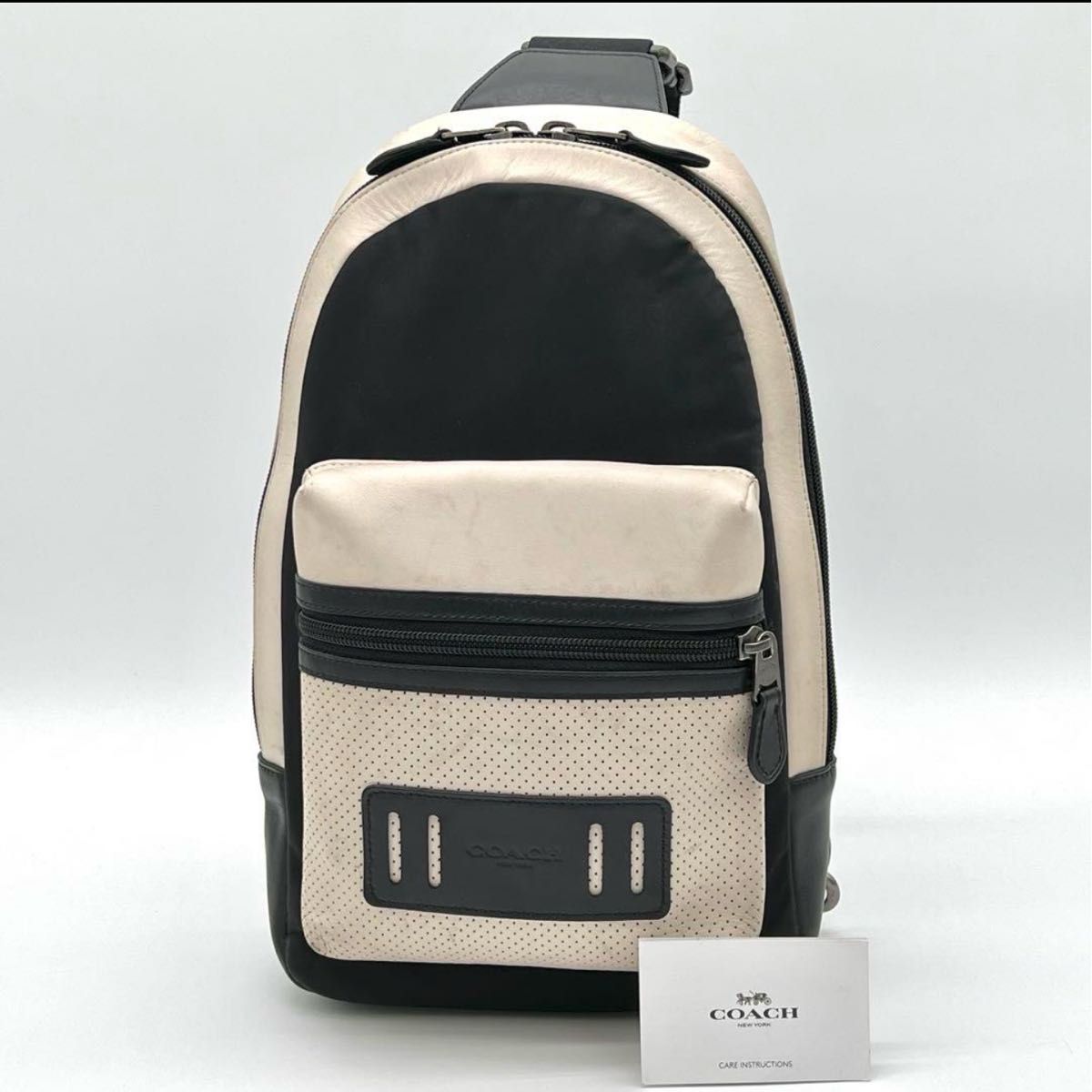 良品】COACH コーチ ボディバッグ スリングバッグ ナイロン 良品】COACH コーチ ボディバッグ スリングバッグ ナイロン