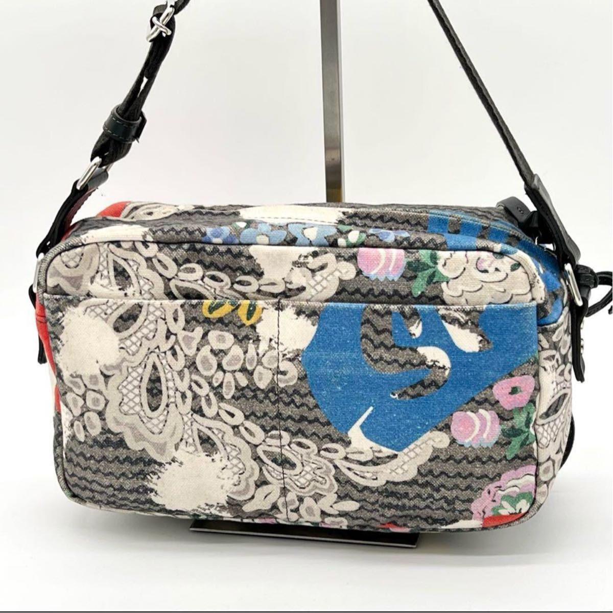 美品】VivienneWestwood ヴィヴィアンウエストウッド BLIZZARD 美品】VivienneWestwood ヴィヴィアンウエストウッド BLIZZARD