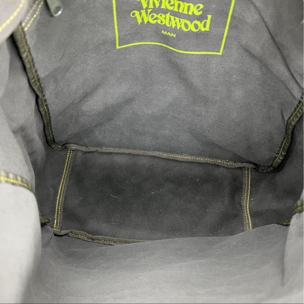 美品】Vivienne Westwood ヴィヴィアンウエストウッド BIGトート 美品】Vivienne Westwood ヴィヴィアンウエストウッド BIGトート
