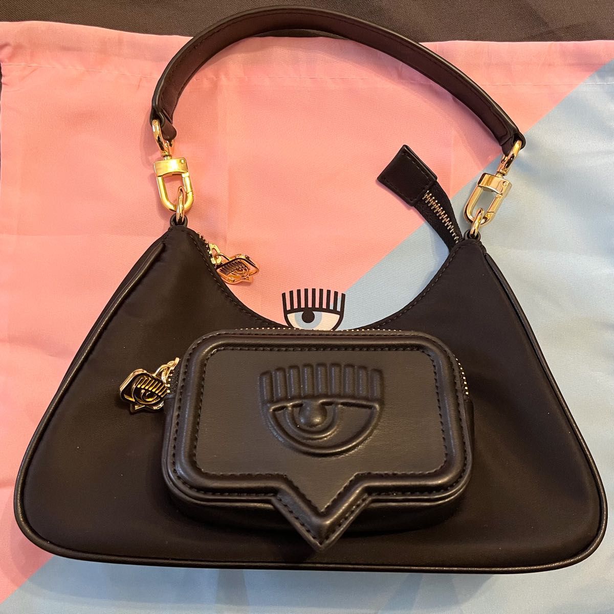 極美品 CHIARA FERRAGNI Vicky ハンドバッグ 肩掛け可能|Yahoo 極美品 CHIARA FERRAGNI Vicky ハンドバッグ 肩掛け可能|Yahoo