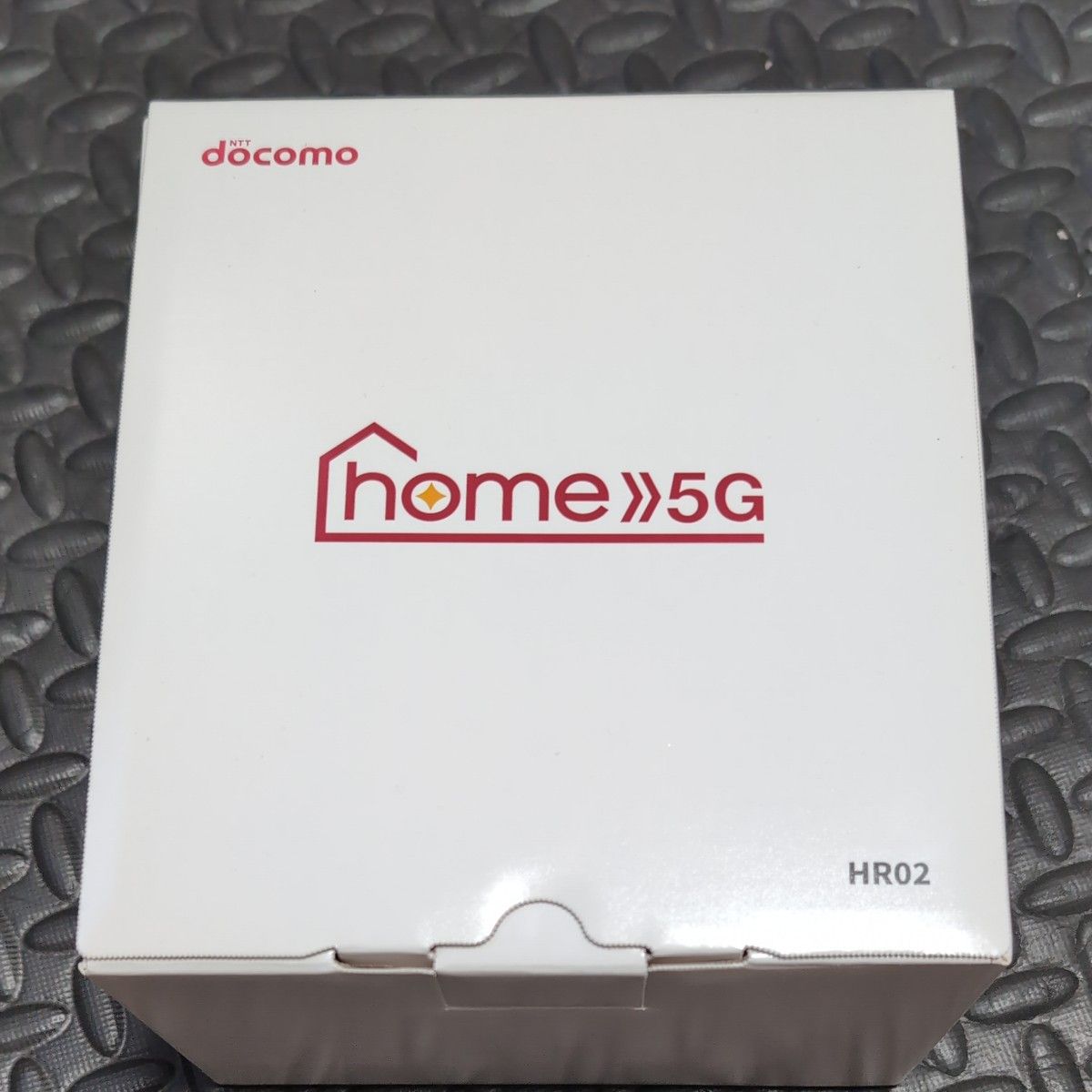 新品未使用美品ドコモ ホームルーター home5G HR02 ダークグレー 新品未使用美品ドコモ ホームルーター home5G HR02 ダークグレー