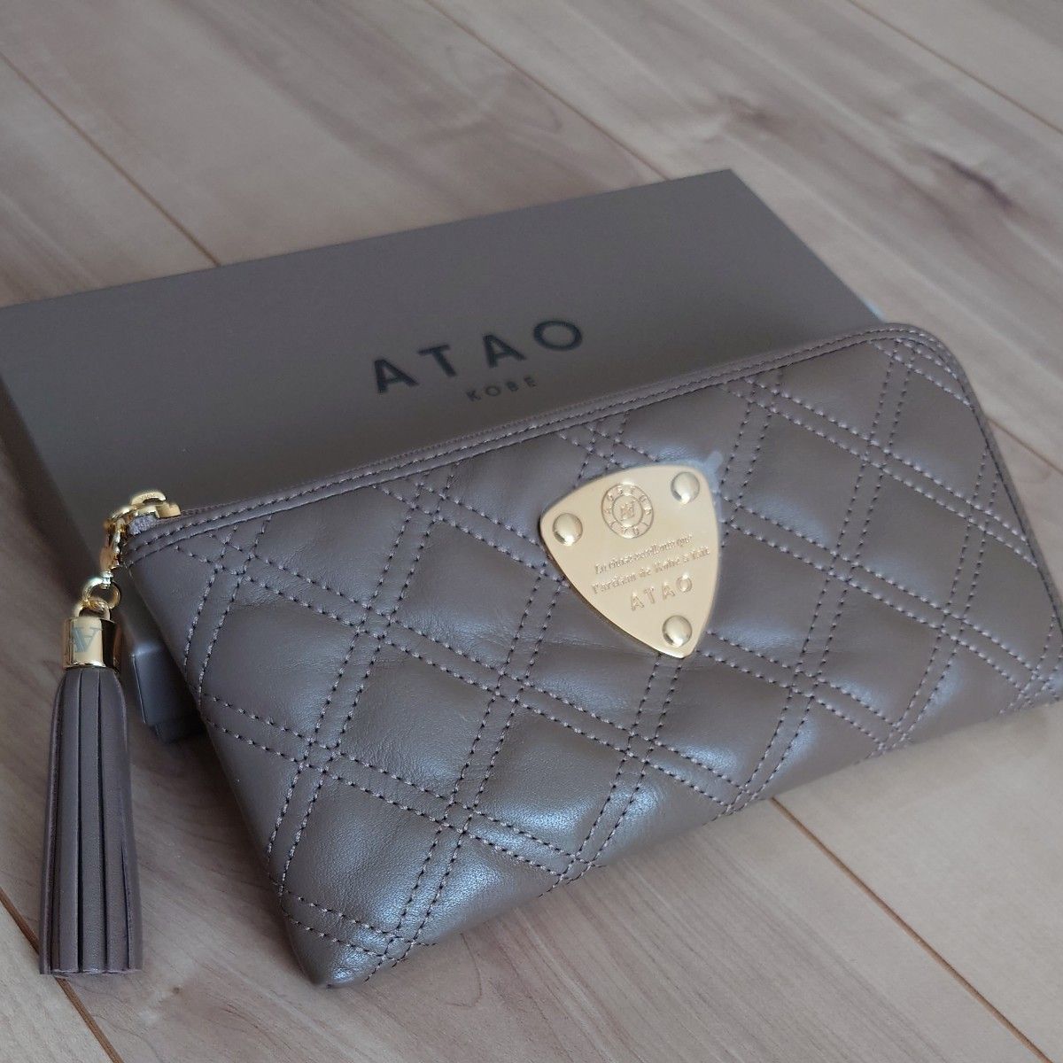 ATAO リモ ラフダイヤモンド ベージュ キルティング 長財布 ATAO リモ ラフダイヤモンド ベージュ キルティング 長財布
