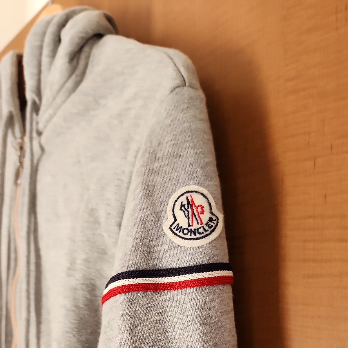MONCLER パーカー ジップアップ モンクレール グレー|Yahoo MONCLER パーカー ジップアップ モンクレール グレー|Yahoo