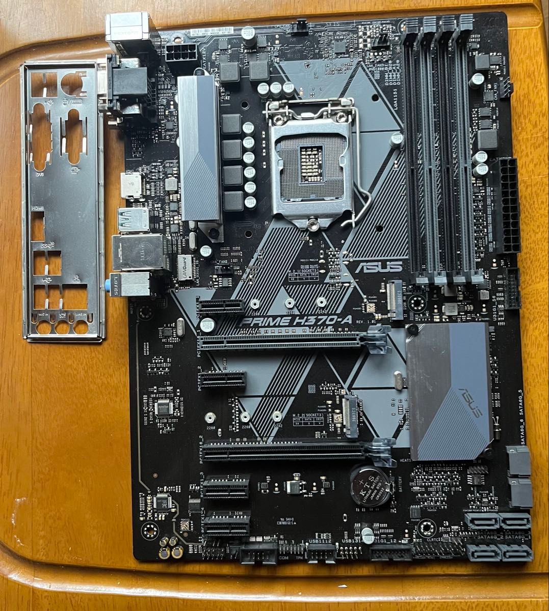 ASUS H370-A Prime 最新BIOS済 IOパネル有 LGA1151 ATX ASUS H370-A Prime 最新BIOS済 IOパネル有 LGA1151 ATX
