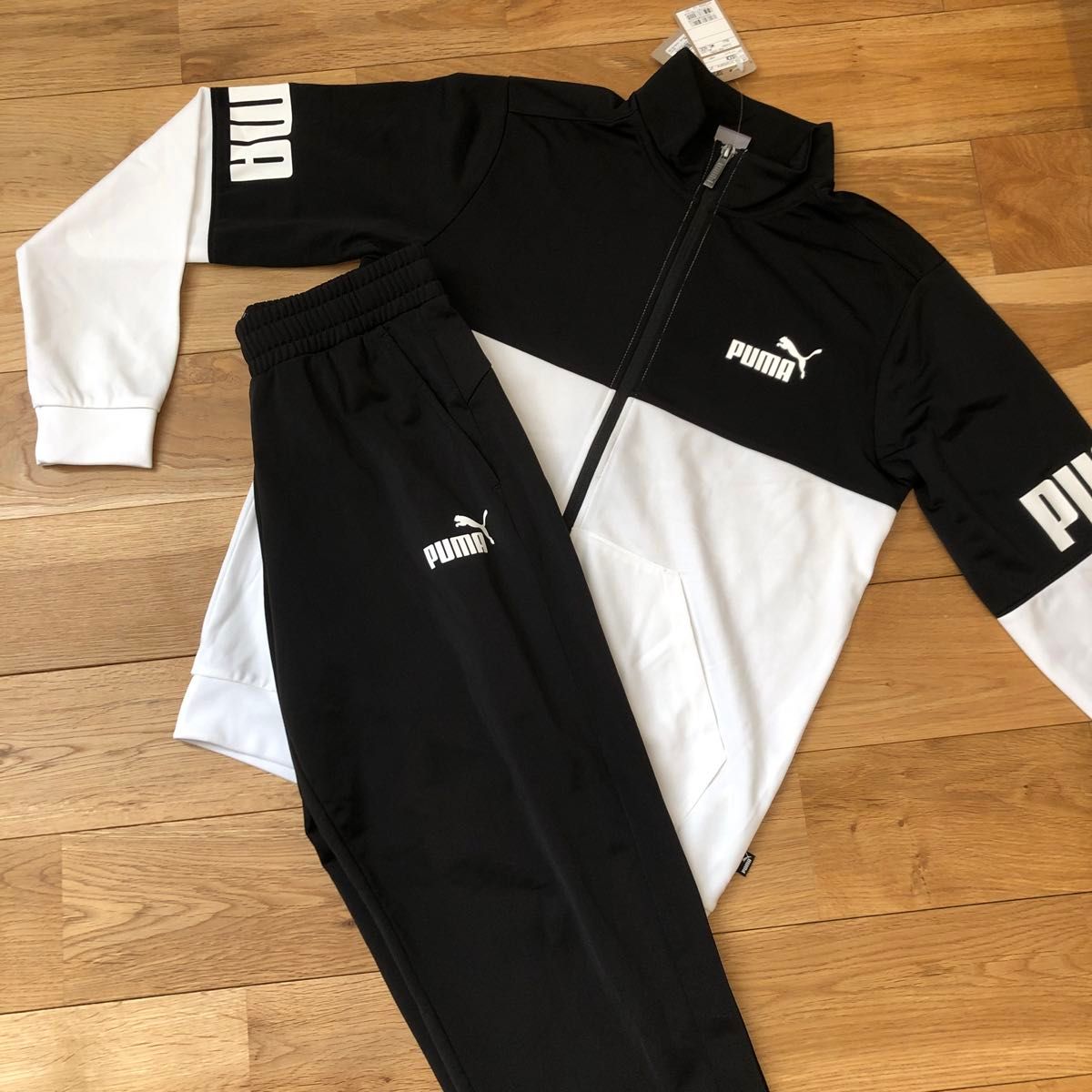 PUMA セットアップジャージ 上下セット ツートンカラー 未使用 PUMA セットアップジャージ 上下セット ツートンカラー 未使用