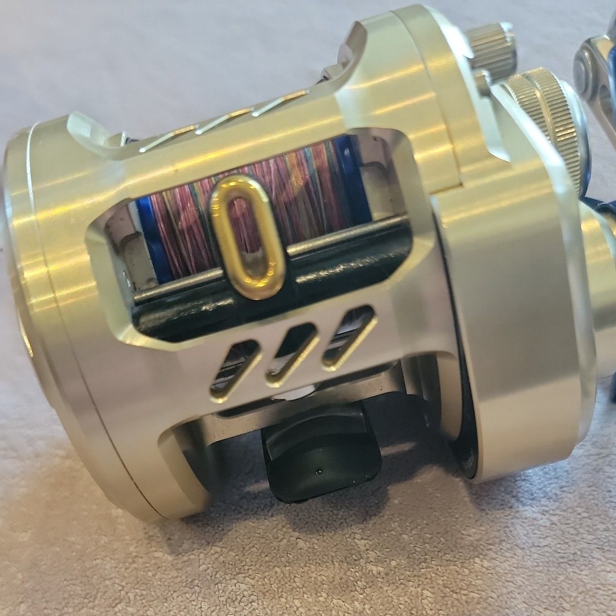 ダイワ ミリオネアバサラ ベイトリール オフショア 丸型 200H-L ダイワ ミリオネアバサラ ベイトリール オフショア 丸型 200H-L