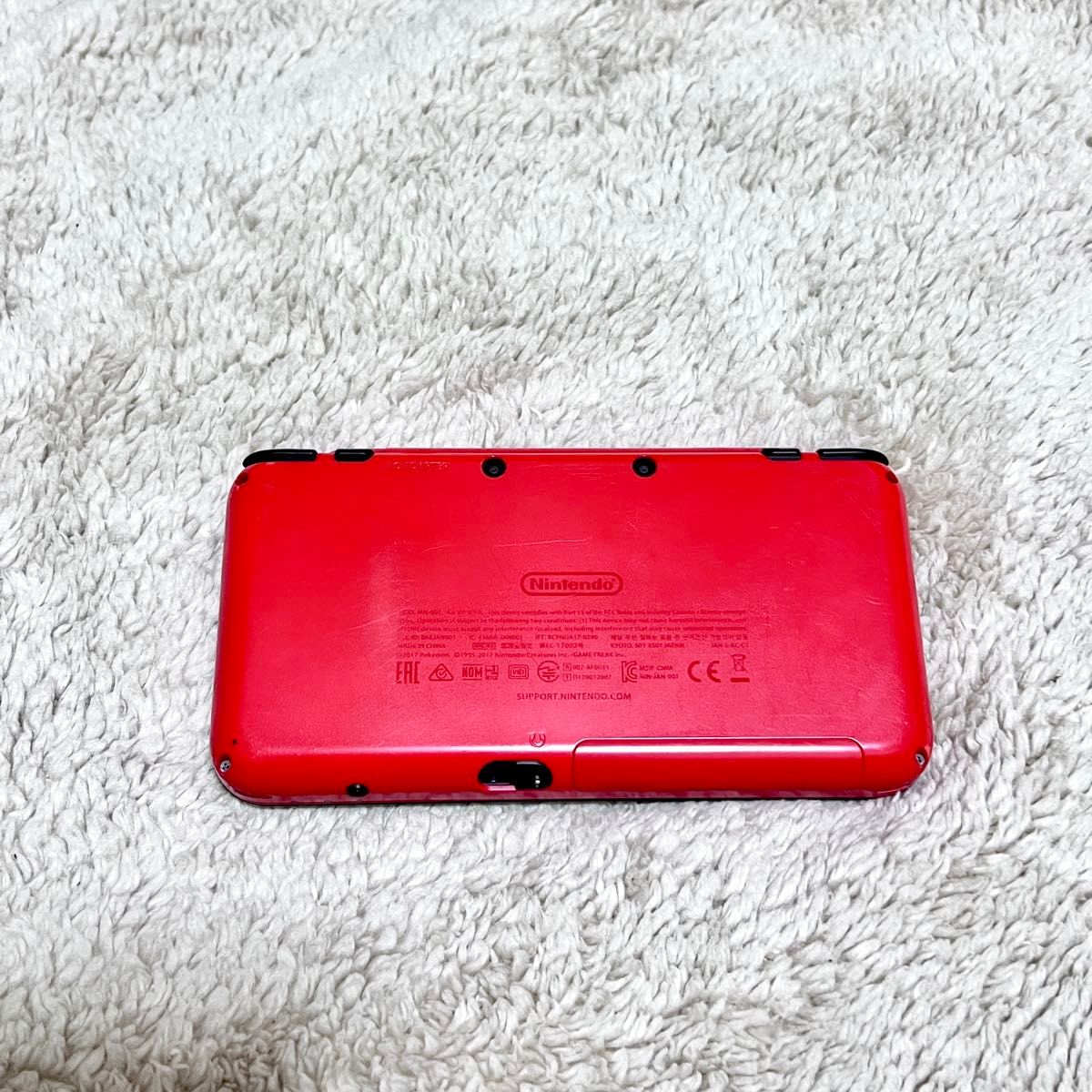 任天堂 Newニンテンドー2DS LL モンスターボールエディション 任天堂 Newニンテンドー2DS LL モンスターボールエディション
