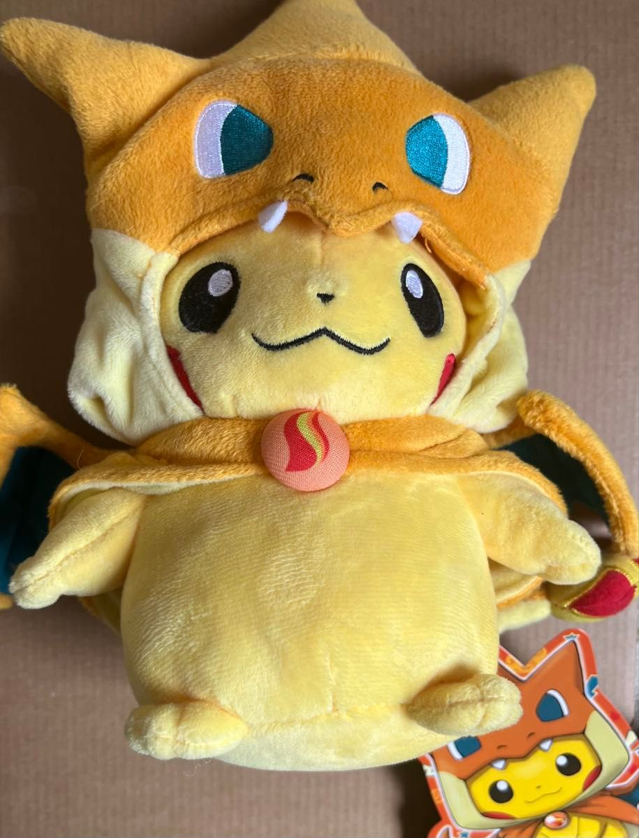 ポケモンセンター メガリザードンYのポンチョを着たピカチュウ ポケモンセンター メガリザードンYのポンチョを着たピカチュウ