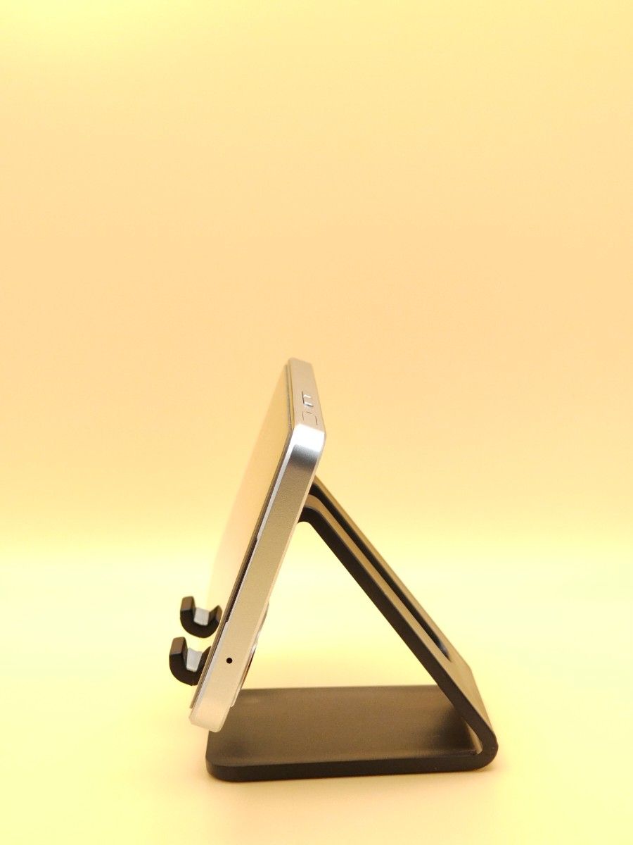 美品】 Oppo Reno9A ムーンホワイト 128GB 箱 付属品 おまけ付き 美品】 Oppo Reno9A ムーンホワイト 128GB 箱 付属品 おまけ付き