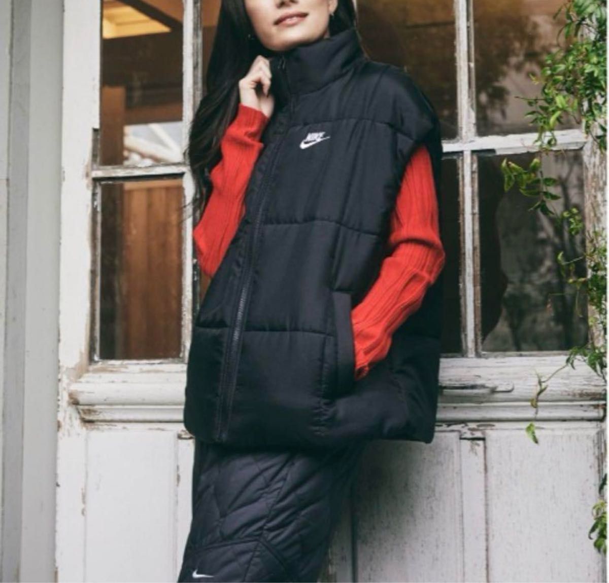 美品】 NIKE ナイキ ダウンベスト ベスト アウター 春物 美品】 NIKE ナイキ ダウンベスト ベスト アウター 春物