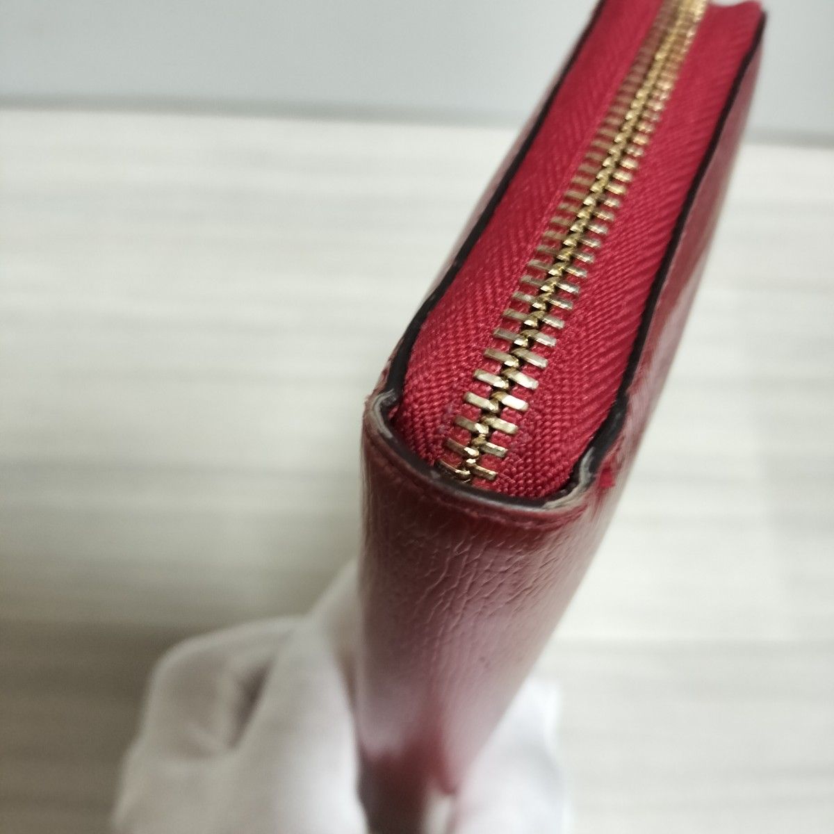 グッチ GUCCI 長財布 レッド ラブリー ハート型 ゴールド金具 グッチ GUCCI 長財布 レッド ラブリー ハート型 ゴールド金具