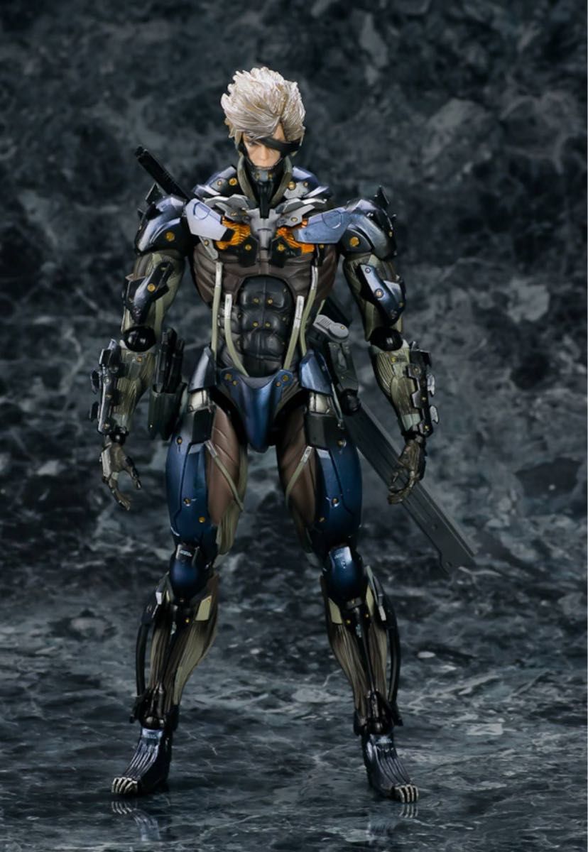 プレイアーツ改 メタルギア 雷電 メタルギアライジング ブルー プレイアーツ改 メタルギア 雷電 メタルギアライジング ブルー