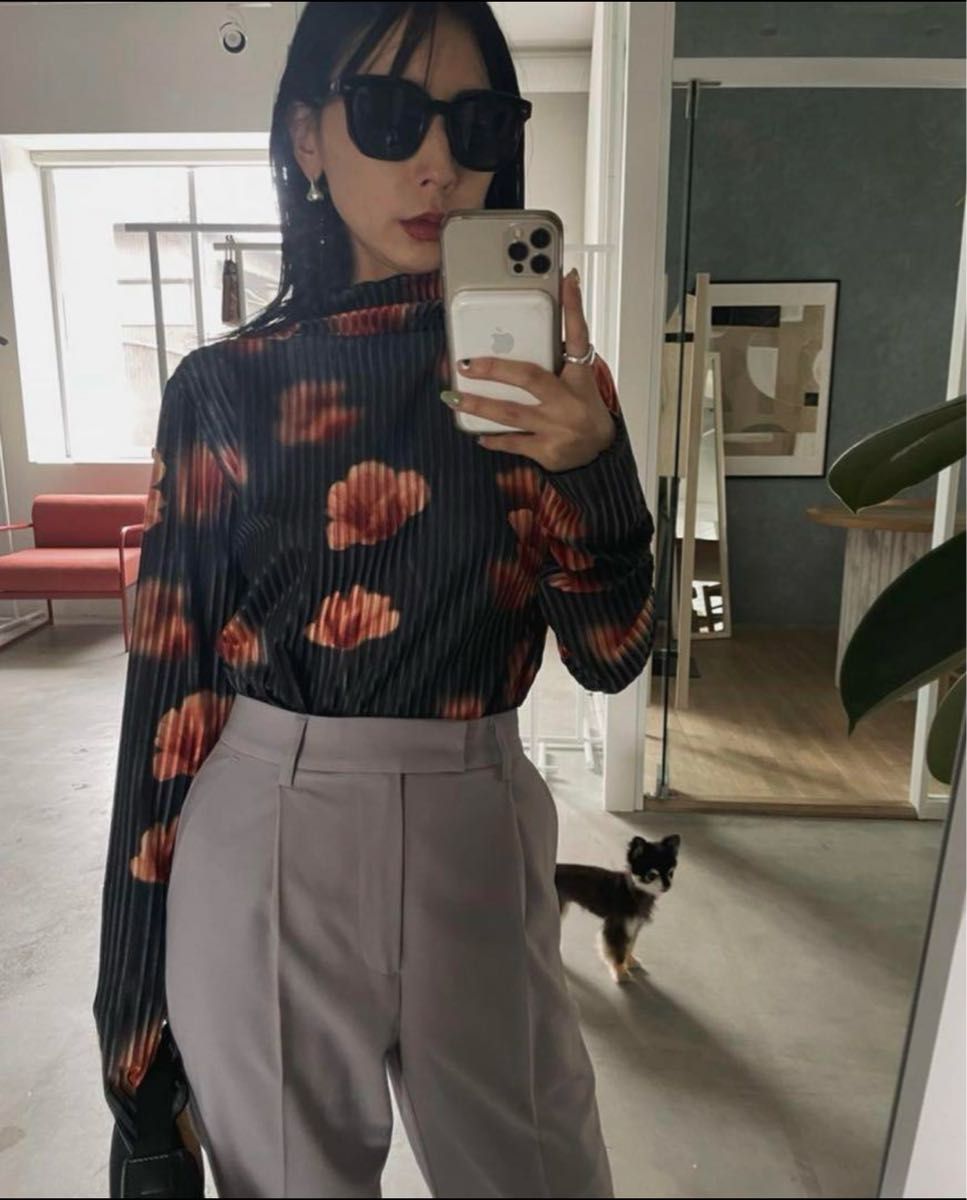 Ameri MILA VELOUR CUT TOP|Yahoo!フリマ(旧PayPayフリマ) Ameri MILA VELOUR CUT TOP|Yahoo!フリマ(旧PayPayフリマ)