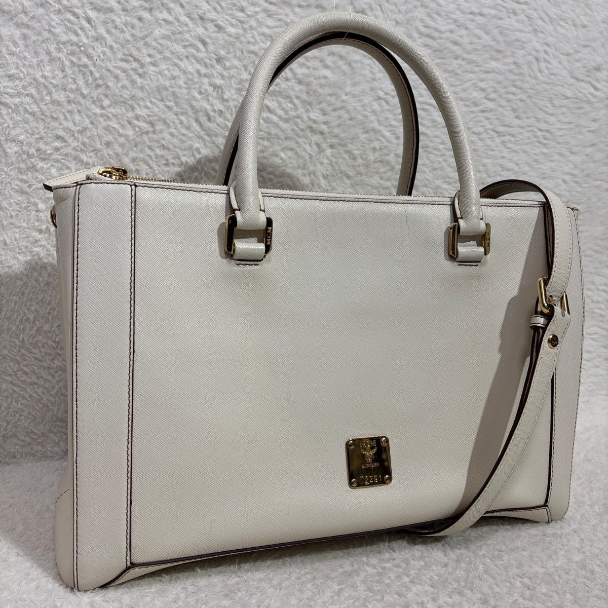 MCM トートバッグ ショルダーバッグ 2way 大容量 A4収納可能 MCM トートバッグ ショルダーバッグ 2way 大容量 A4収納可能