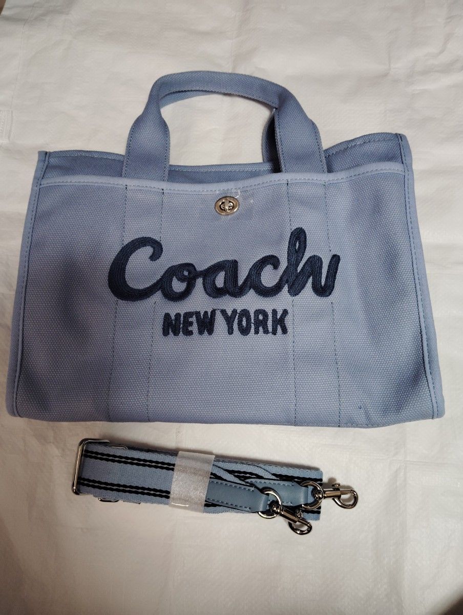 新品COACHコーチ トートバッグ ブルー ショルダー紐付き 袋有り 新品COACHコーチ トートバッグ ブルー ショルダー紐付き 袋有り