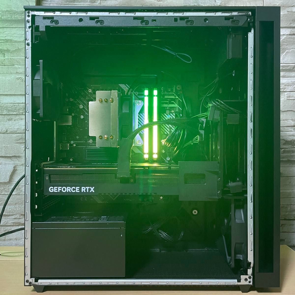ゲーミングPC HP OMEN 25L i7 13700F RTX4070Ti SSD1TB 800W ゲーミングPC HP OMEN 25L i7 13700F RTX4070Ti SSD1TB 800W