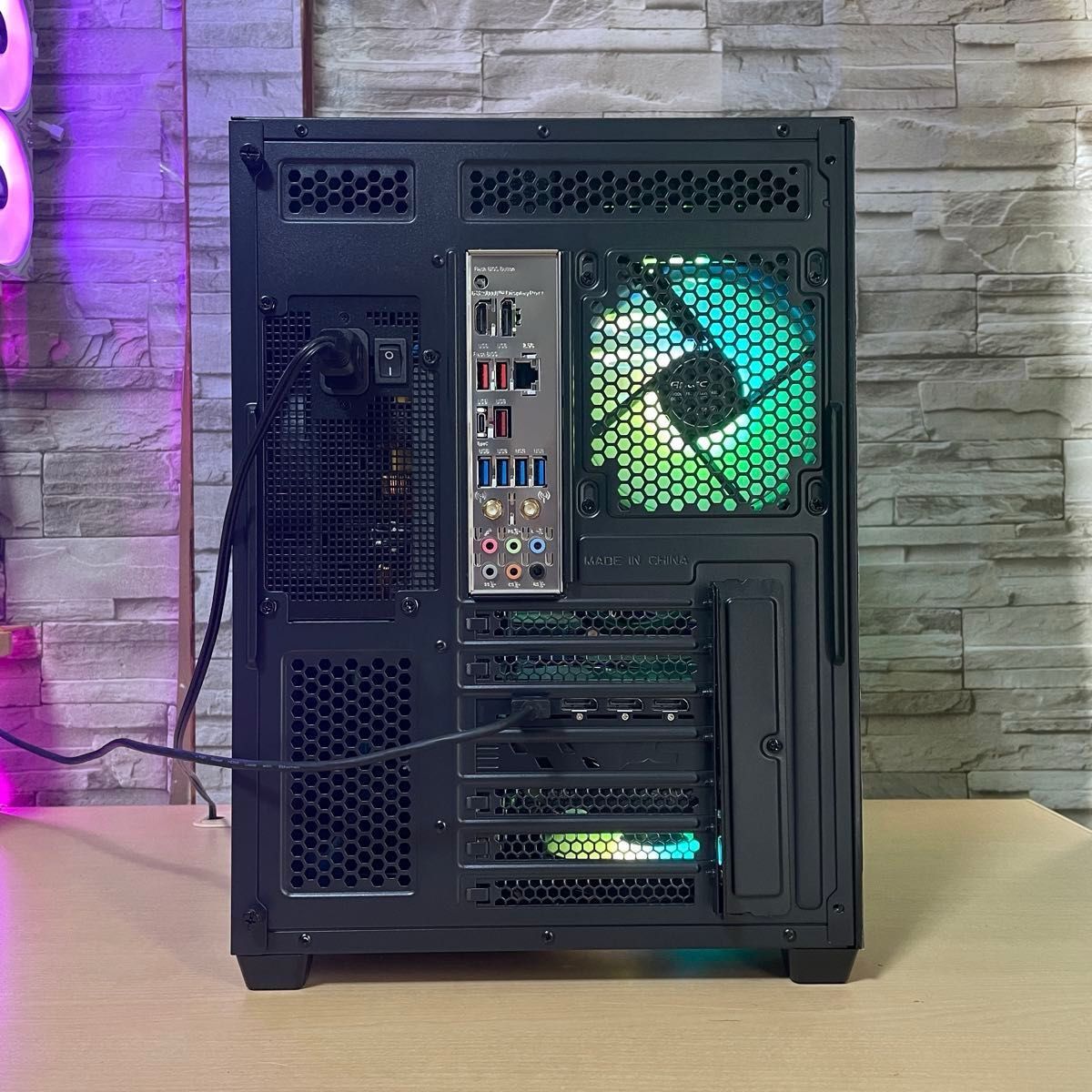 Gaming PC Ryzen 7 7800X3D 32GB RAM 2TB SSD RX 7900 XT 20GB