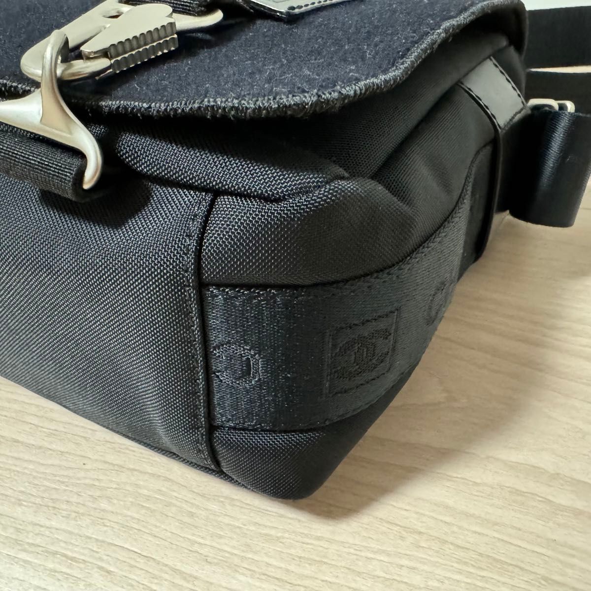 極美品】CHANELシャネル スポーツライン ショルダーバッグ 2way 極美品】CHANELシャネル スポーツライン ショルダーバッグ 2way
