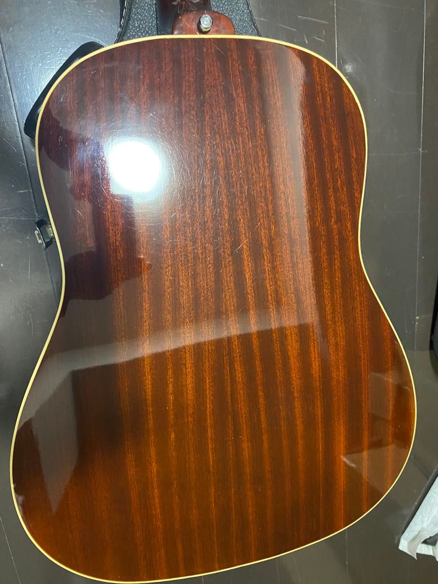 アコースティックギター　burny