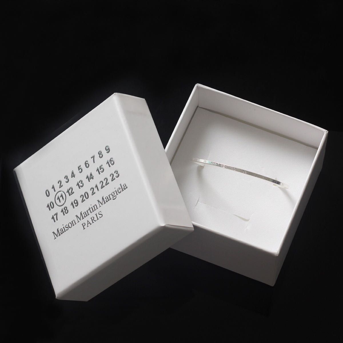 マルジェラ MAISON MARGIELA M6 数字 ブレスレット|Yahoo マルジェラ MAISON MARGIELA M6 数字 ブレスレット|Yahoo