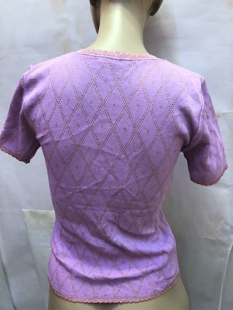 【XOXO】バイアス ラメニット 半袖 カーディガン 54001 LILAC Size:ONE Made in JAPAN 新品ストック_画像4