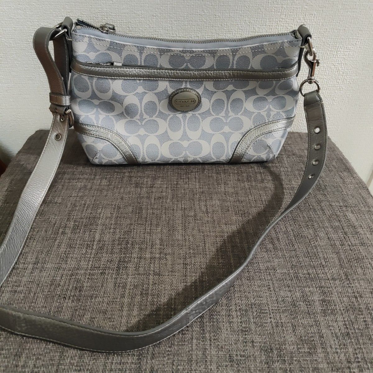 COACH ショルダーバッグ ライトブルー|Yahoo!フリマ(旧PayPay COACH ショルダーバッグ ライトブルー|Yahoo!フリマ(旧PayPay