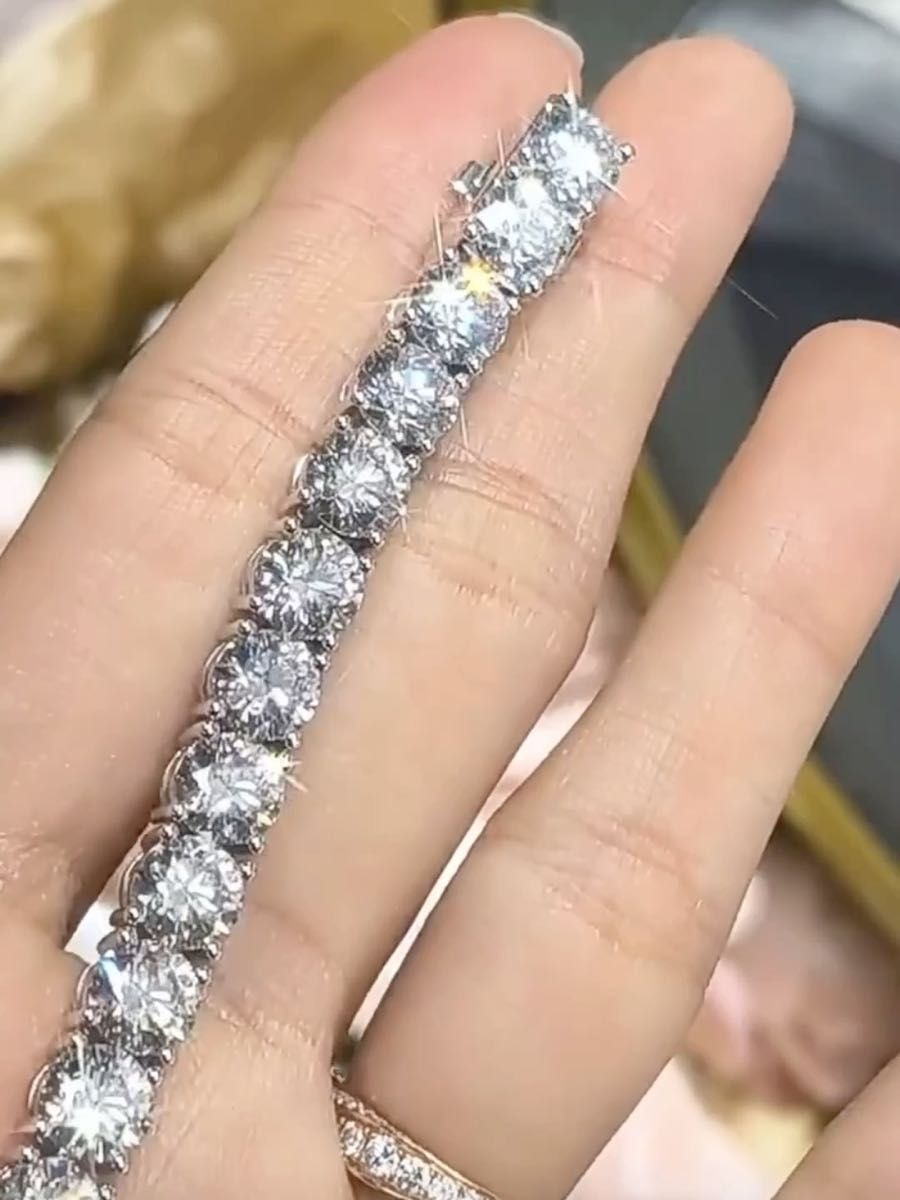 特価1点限り 無処理ラボダイヤ テニスブレス PT950製 8.6ct 17cm 手元に輝く上品ラグジュアリー
