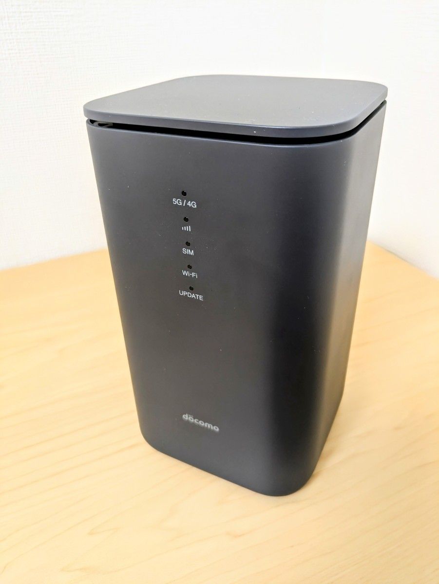 美品【動作確認済】docomo home 5G HR02 ホームルーター 楽天SIM 美品【動作確認済】docomo home 5G HR02 ホームルーター 楽天SIM