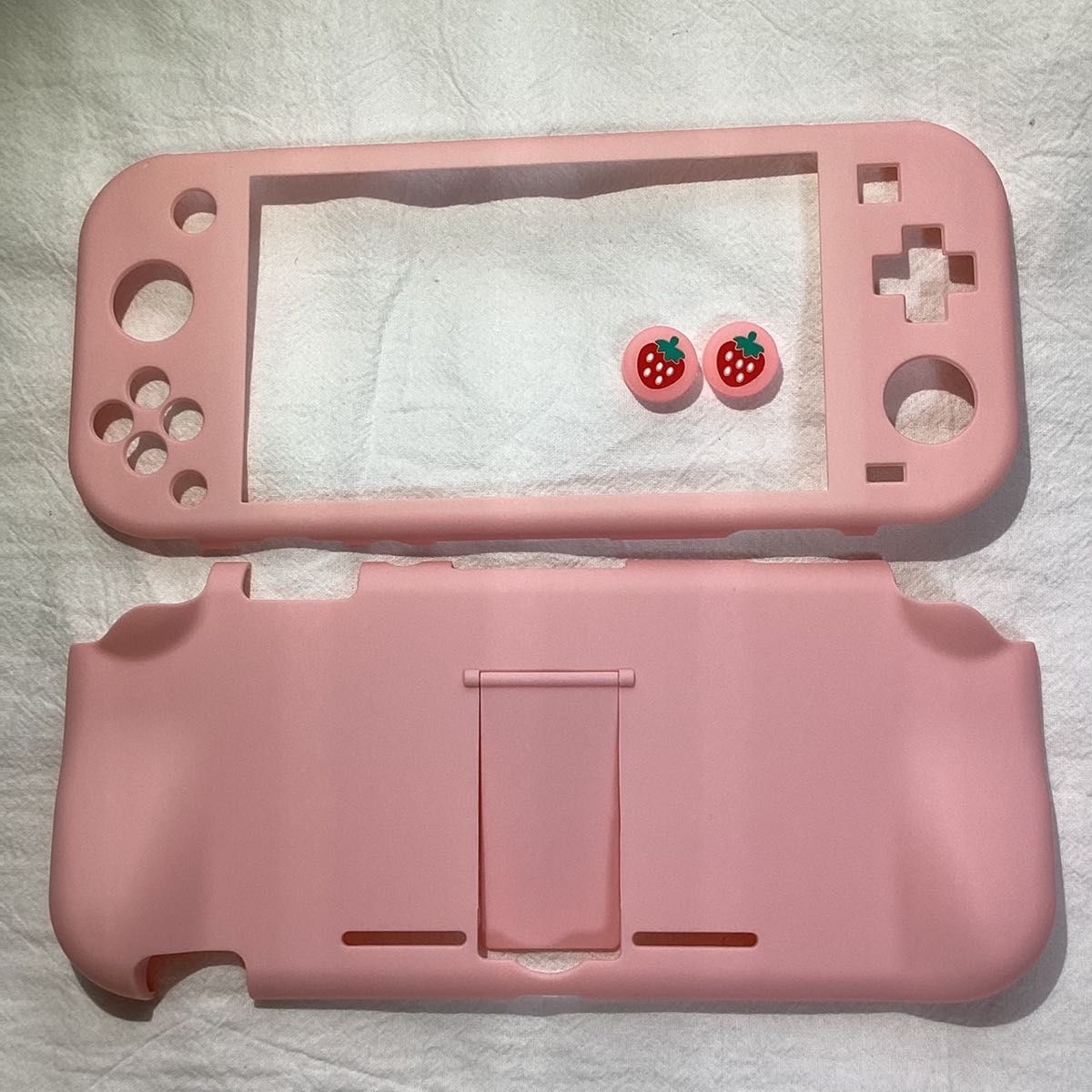 Switch liteケースカバー スイッチライト いちごイチゴ 苺 Switch liteケースカバー スイッチライト いちごイチゴ 苺