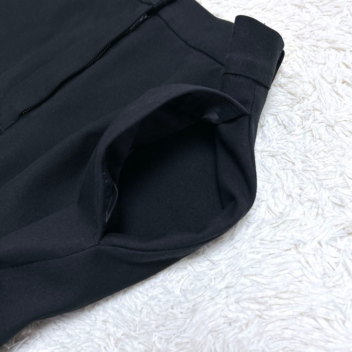極美品 Whim Gazette ウィムガゼット フロントスリットスカート 極美品 Whim Gazette ウィムガゼット フロントスリットスカート