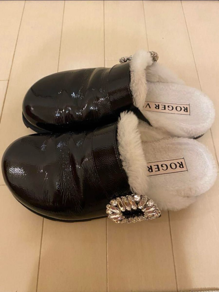 ロジェヴィヴィエ サンダル ムートン サボ size35|Yahoo!フリマ ロジェヴィヴィエ サンダル ムートン サボ size35|Yahoo!フリマ