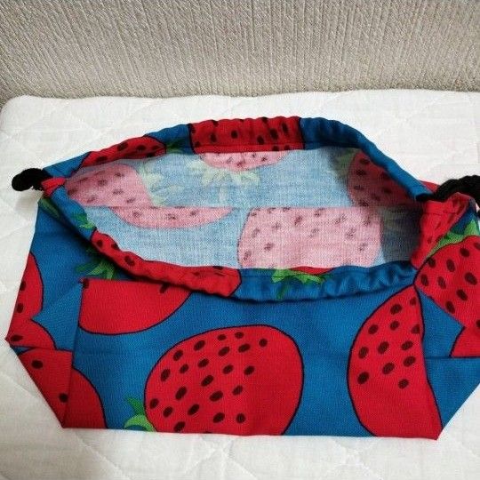 お弁当袋 巾着袋 コップ袋 給食袋 小物入れ ハンドメイド ランチ お弁当袋 巾着袋 コップ袋 給食袋 小物入れ ハンドメイド ランチ