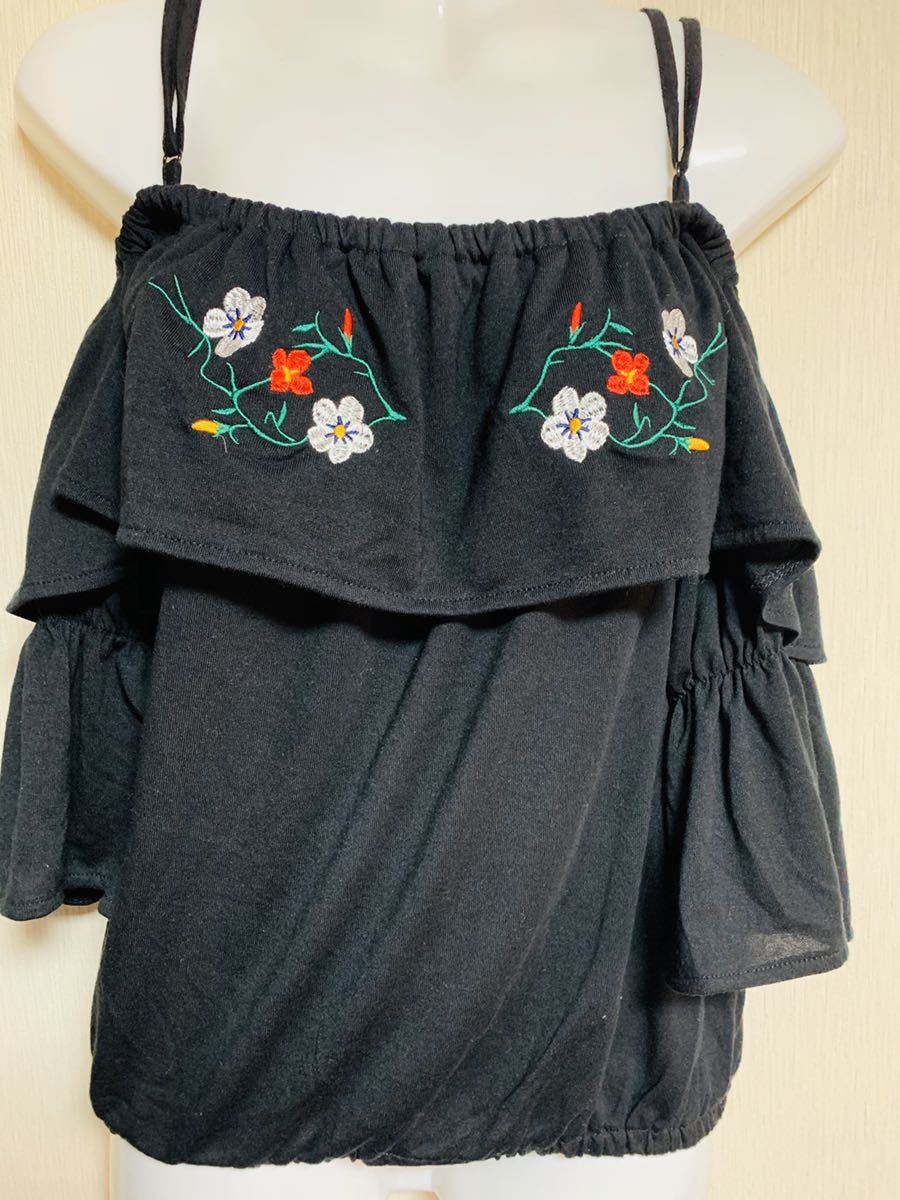 【美品】オリエンタル花柄オフショルダーカットソー♪~M~_画像1