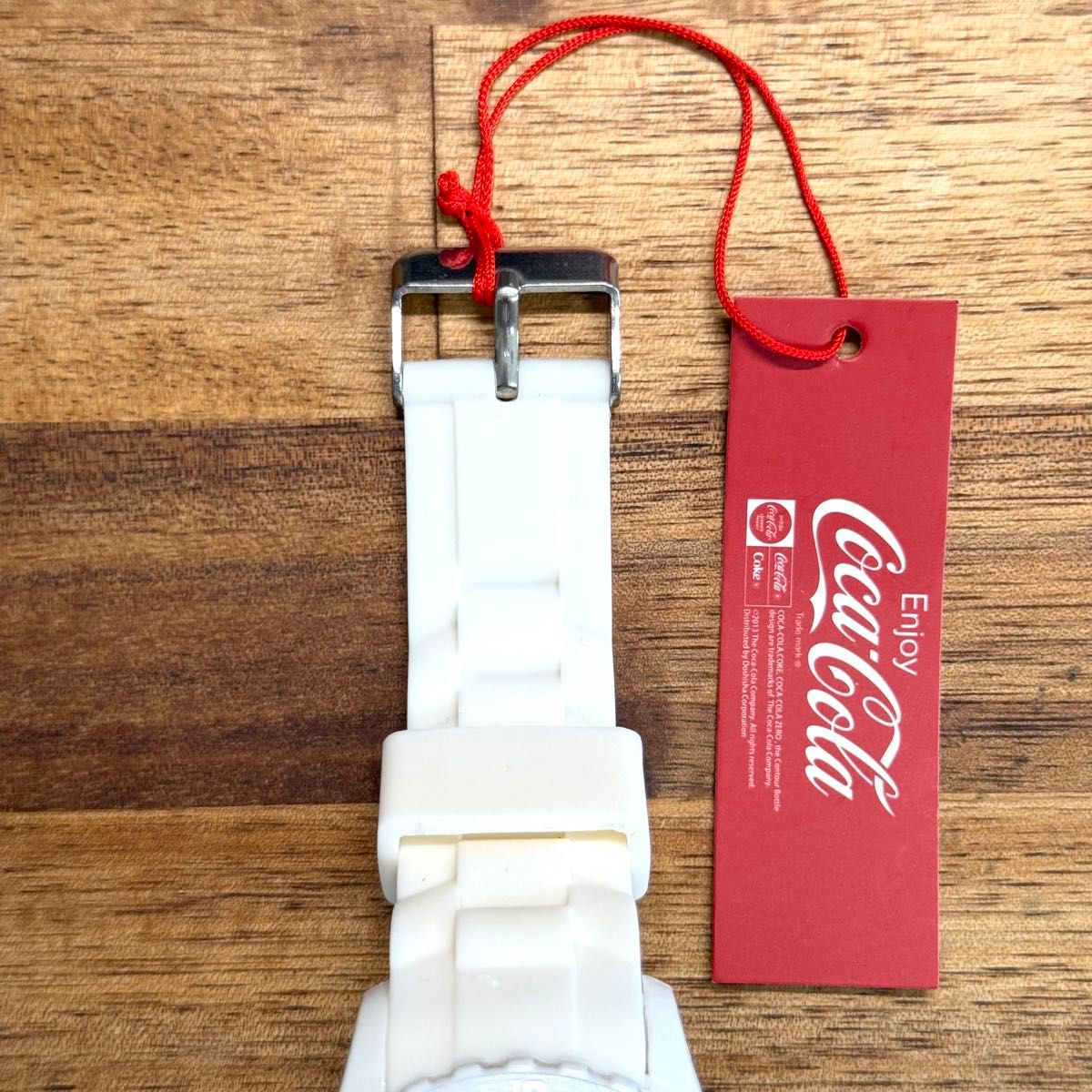 新品 未使用 非売品 コカコーラCoca-Cola 腕時計 白 ホワイト 新品 未使用 非売品 コカコーラCoca-Cola 腕時計 白 ホワイト