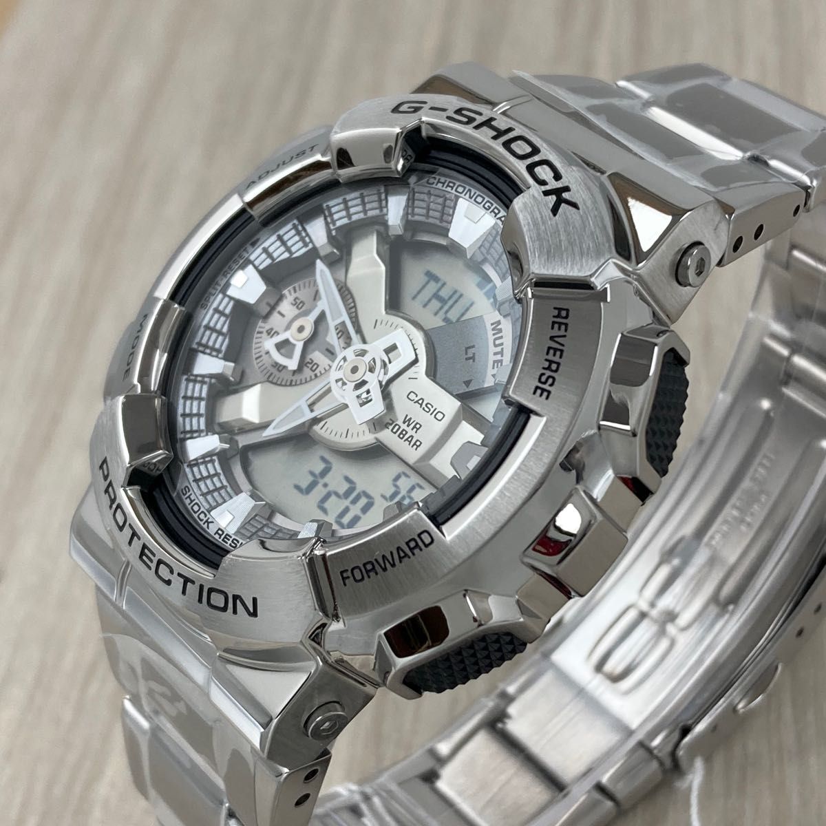 新品 カシオ G-SHOCK メンズ 腕時計 GM-110D-8AJF シルバー 電池 新品 カシオ G-SHOCK メンズ 腕時計 GM-110D-8AJF シルバー 電池