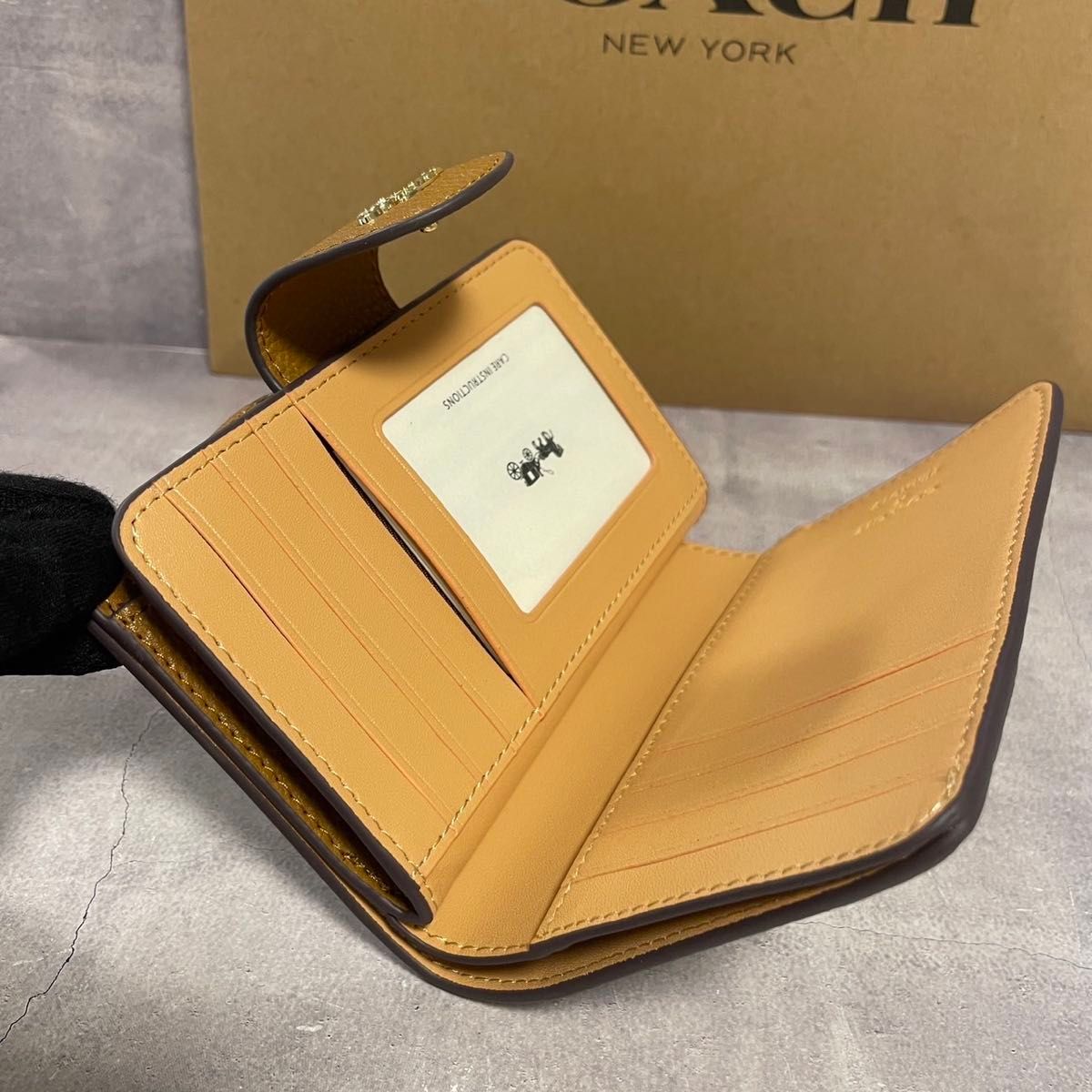 新品 COACH 長財布 コーチ 二つ折り財布 レディース メンズ 新品 COACH 長財布 コーチ 二つ折り財布 レディース メンズ