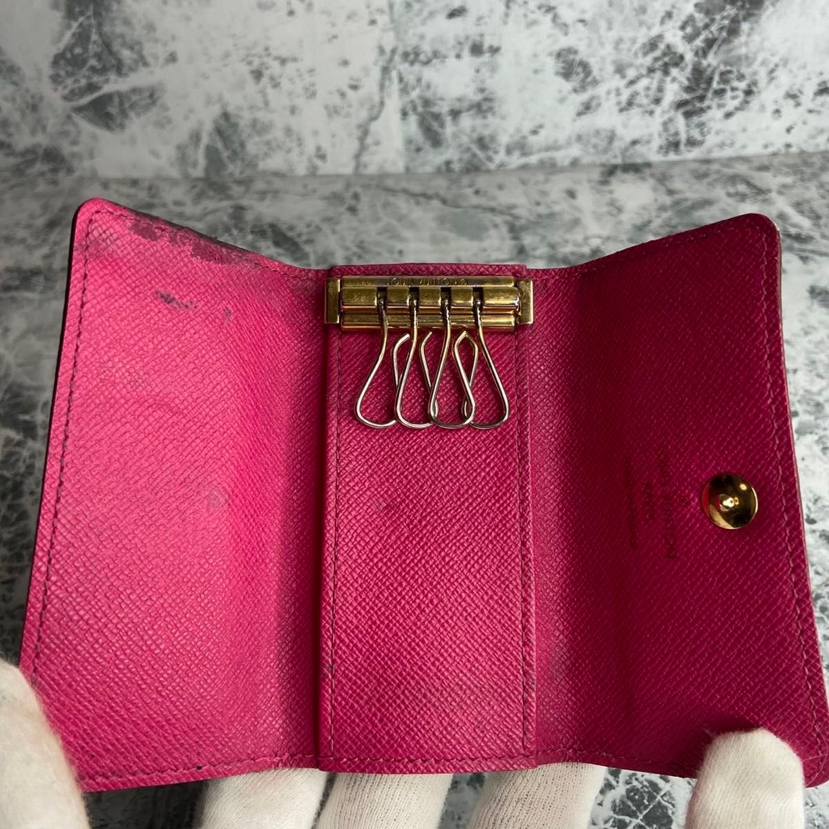 LOUIS VUITTON ルイヴィトン キーケース マルチカラー 4連 LOUIS VUITTON ルイヴィトン キーケース マルチカラー 4連