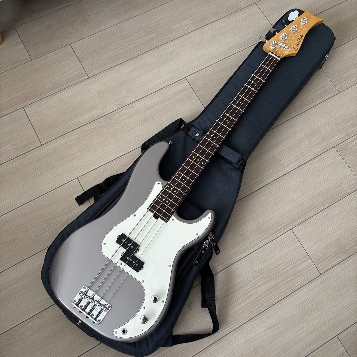Three Dots Guitars PB 純正ピックアップ プレベ ベース three dots guitars PB プレベ 純正ソフトケース付き