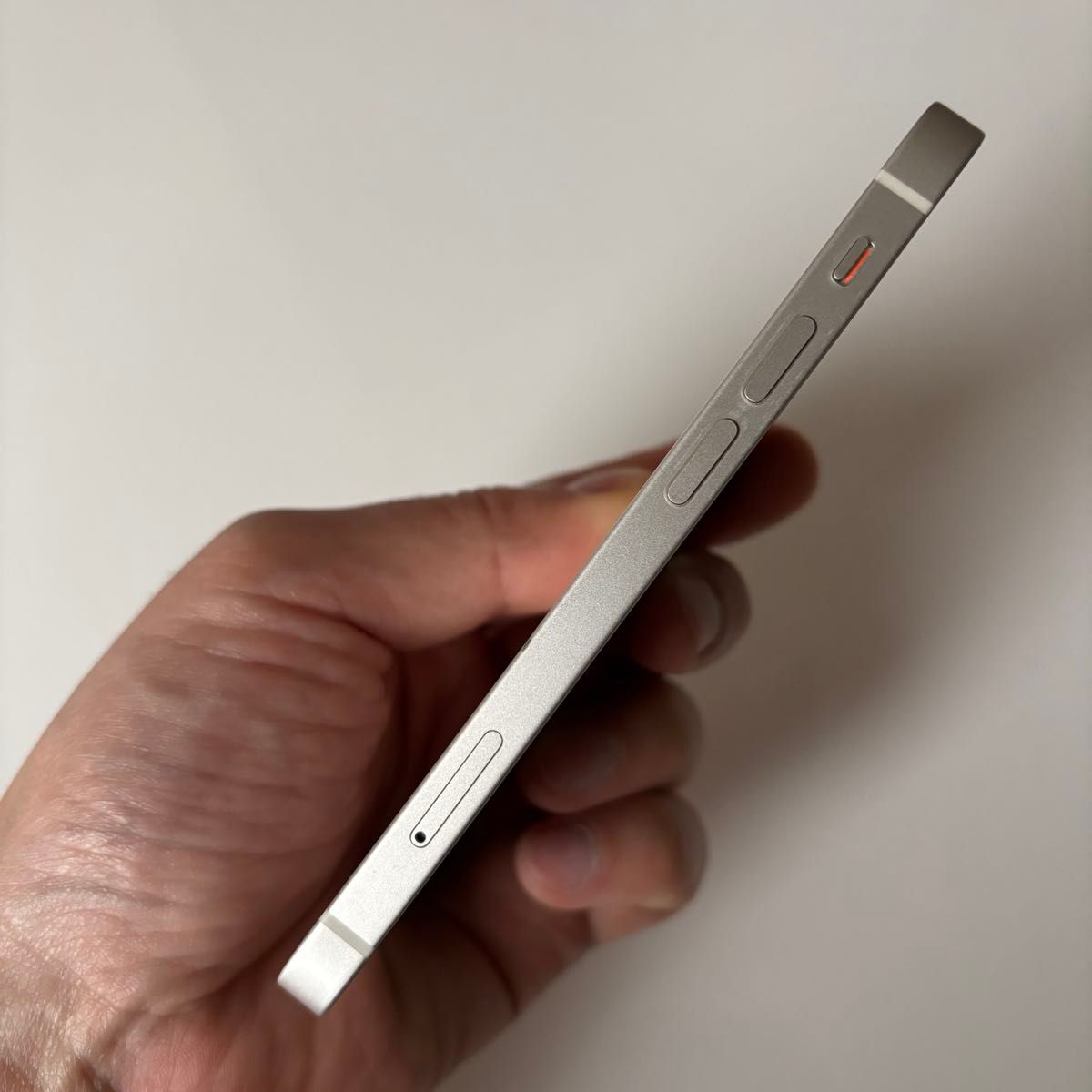 iPhone12 mini 128GB SIMフリー バッテリー最大容量81% 背面割れ iPhone12 mini 128GB SIMフリー バッテリー最大容量81% 背面割れ