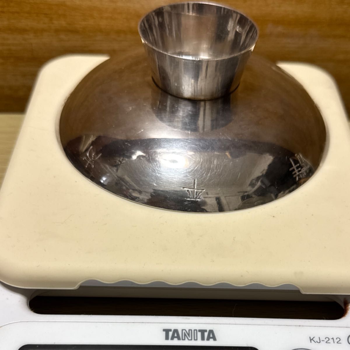 昭和四年・鈴木純銀刻印有り・銀杯・85g|Yahoo!フリマ(旧 昭和四年・鈴木純銀刻印有り・銀杯・85g|Yahoo!フリマ(旧