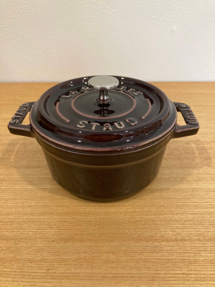 ストウブ ナス オーベルジン ラウンド 10 cocotte staub ピコ ストウブ ナス オーベルジン ラウンド 10 cocotte staub ピコ